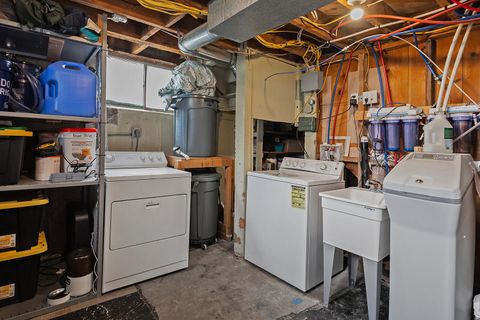 Tiny photo for 332 N MAIN ST, North Salt Lake, UT 84054 (MLS # 2147315)