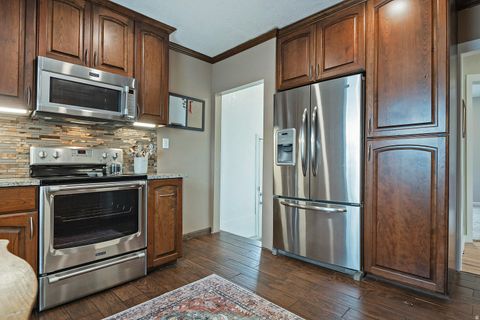 Tiny photo for 332 N MAIN ST, North Salt Lake, UT 84054 (MLS # 2147315)