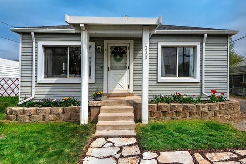 Photo of 332 N MAIN ST, North Salt Lake, UT 84054 (MLS # 2147315)