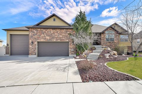 Photo of 1899 S 3720 W, Syracuse, UT 84075 (MLS # 2143737)