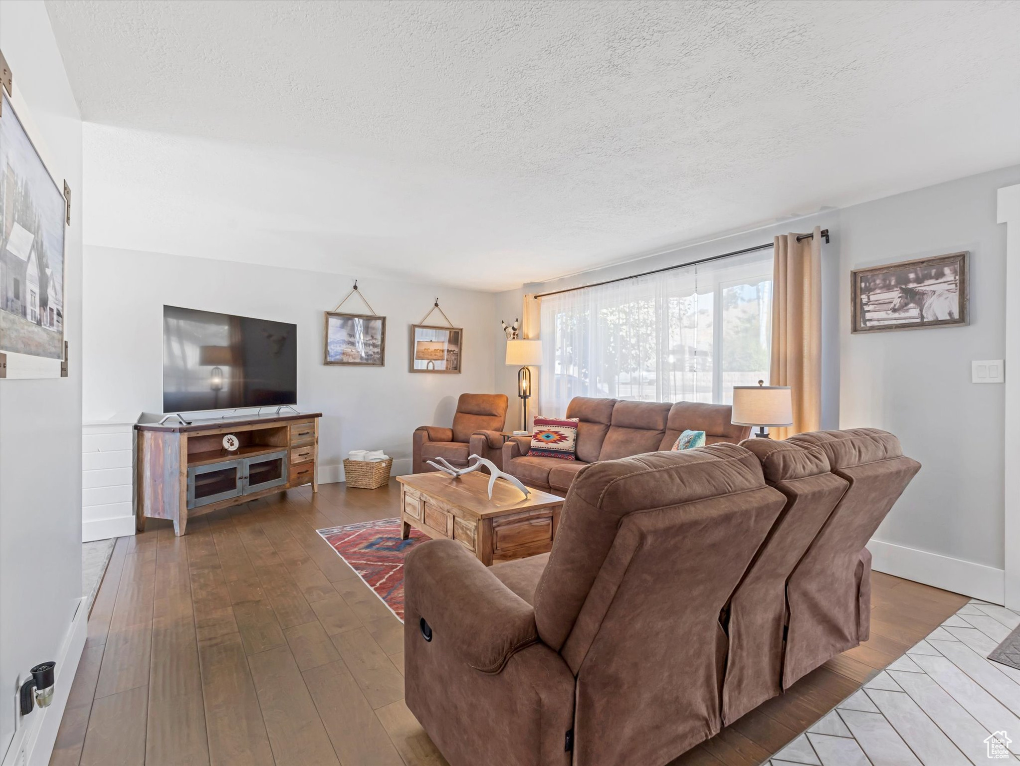 NORTH SUMMIT - Residential