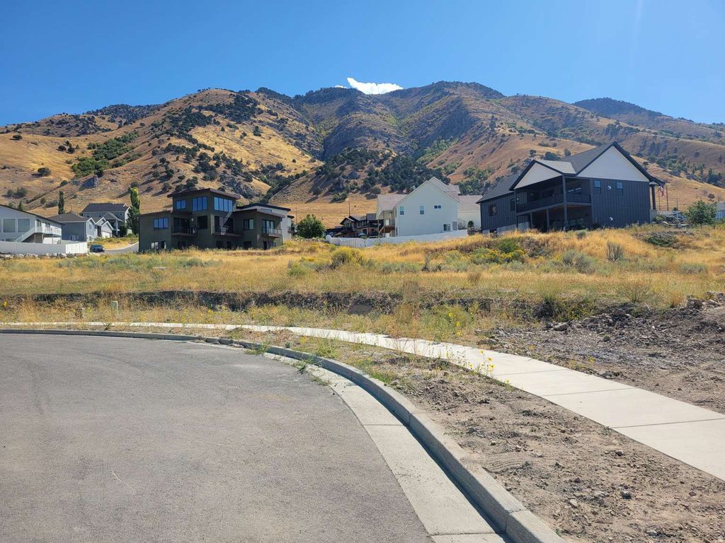 Photo of 1586 N SHARPTAIL CIR, Logan, UT 84341 (MLS # 2066613)