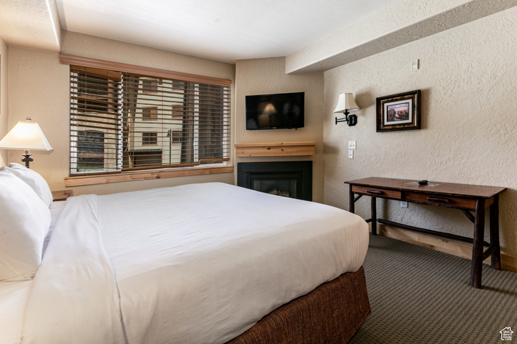 SILVERADO LODGE COND - Residential