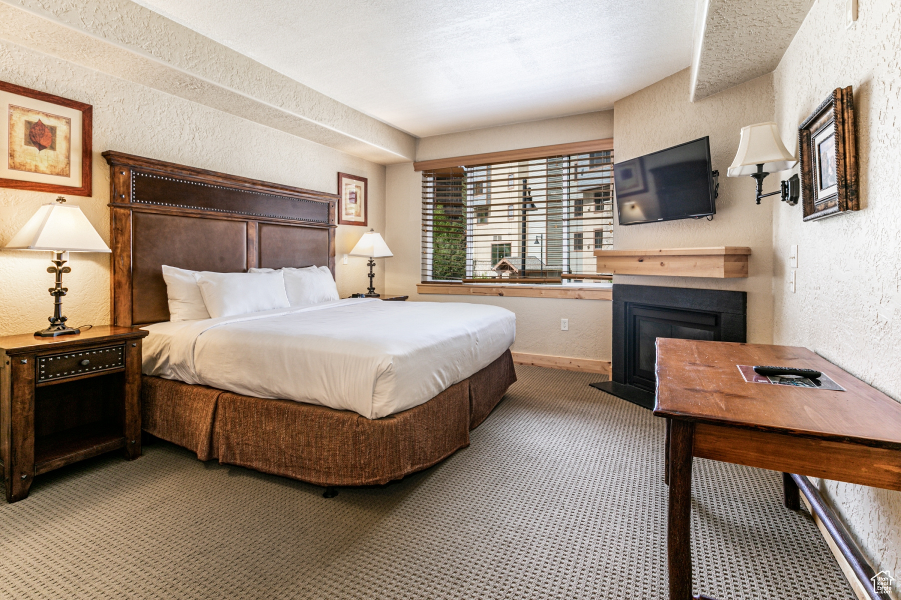 SILVERADO LODGE COND - Residential