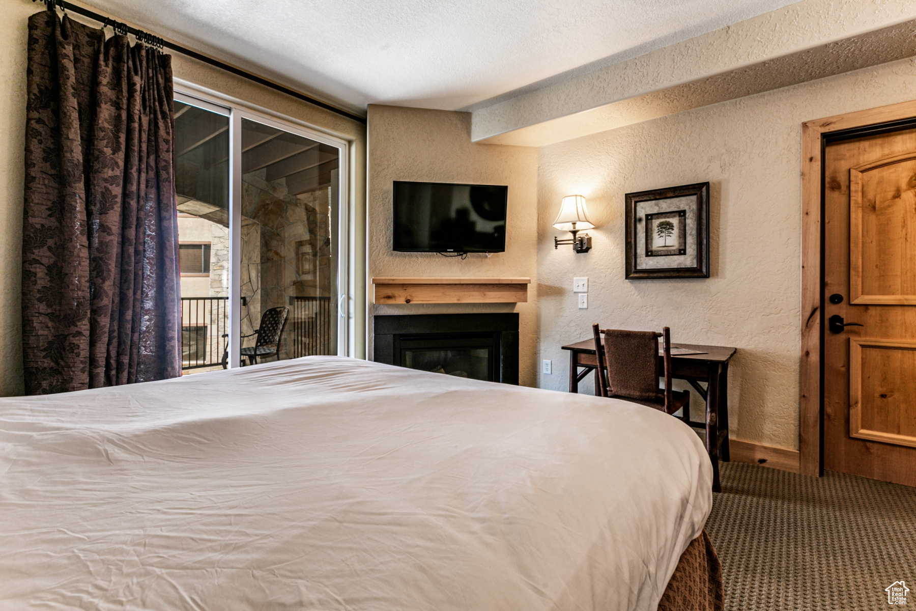 SILVERADO LODGE COND - Residential