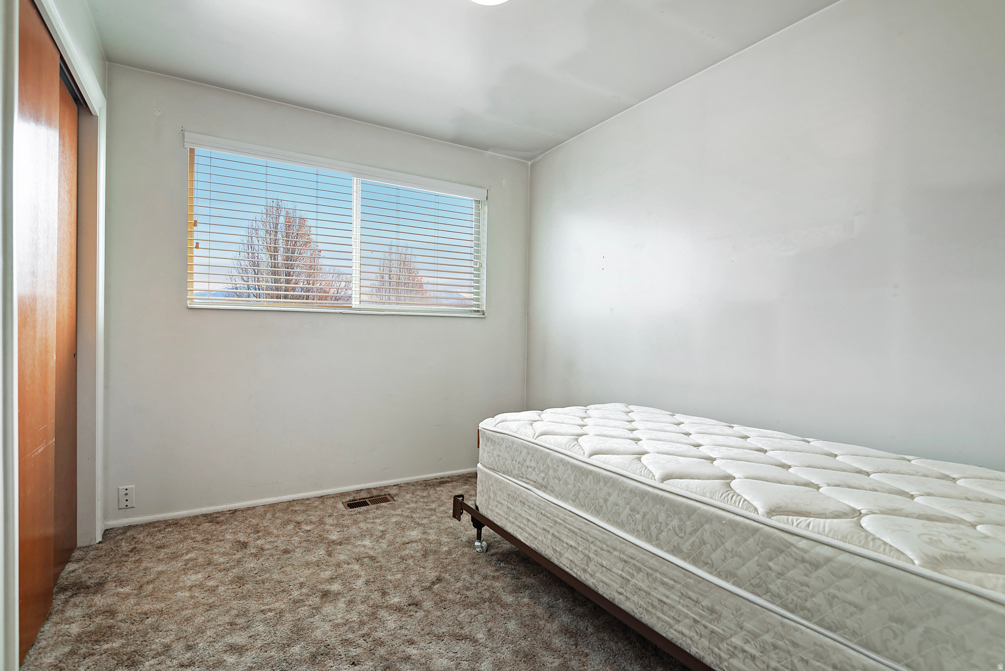 VALLEY HOME VIEW - Residential