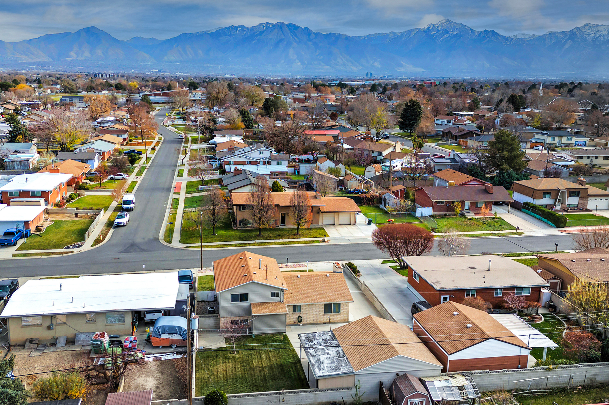 VALLEY HOME VIEW - Residential
