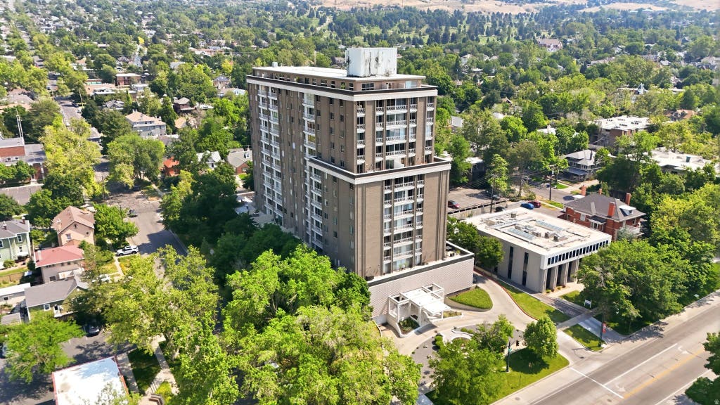 Photo of 777 E SOUTH TEMPLE St S #9B, Salt Lake City, UT 84102 (MLS # 2175548)