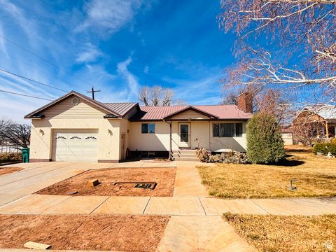 MLS: 2055544