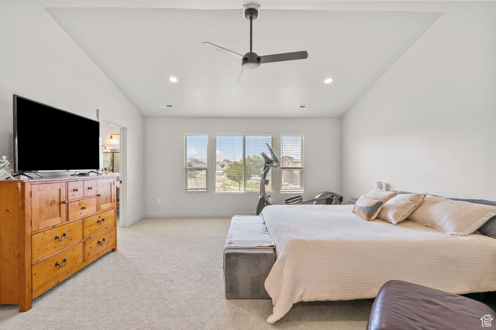 SARATOGA HILLS - Residential