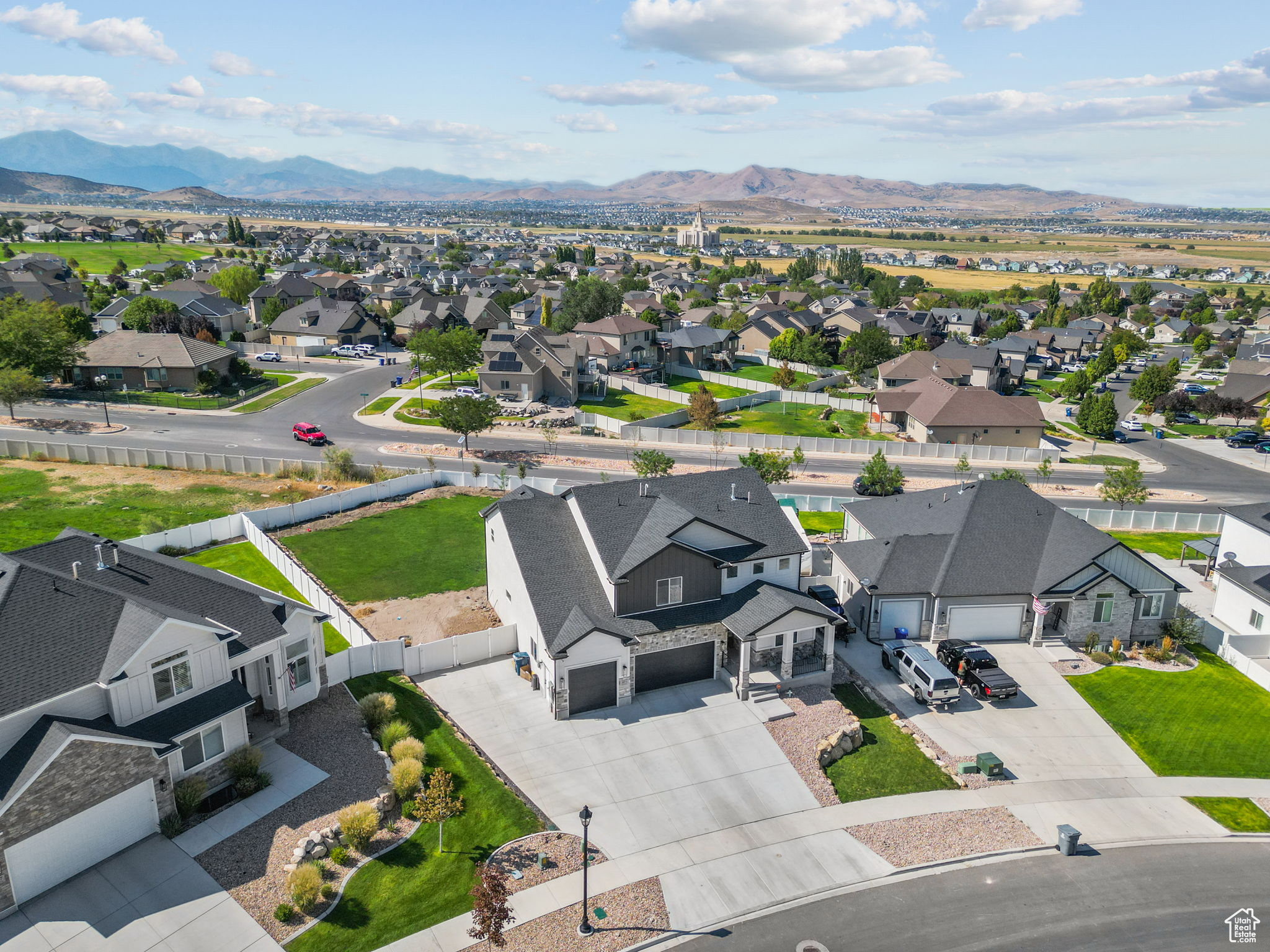 SARATOGA HILLS - Residential