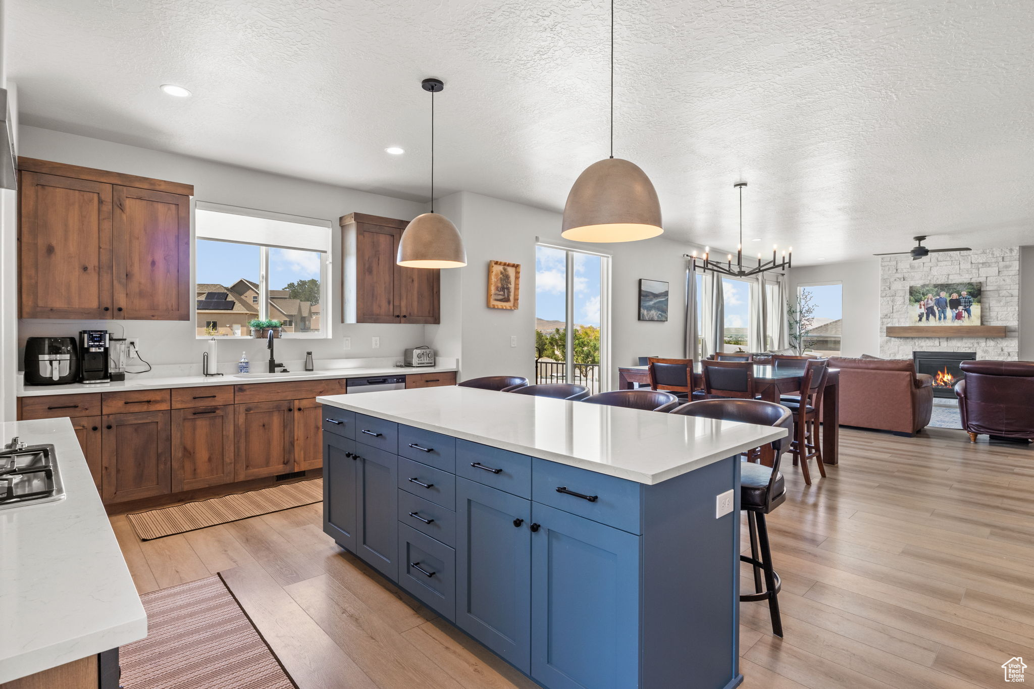 SARATOGA HILLS - Residential