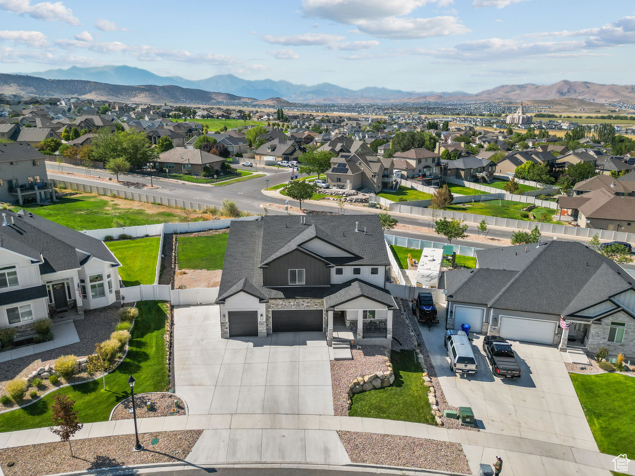 SARATOGA HILLS - Residential