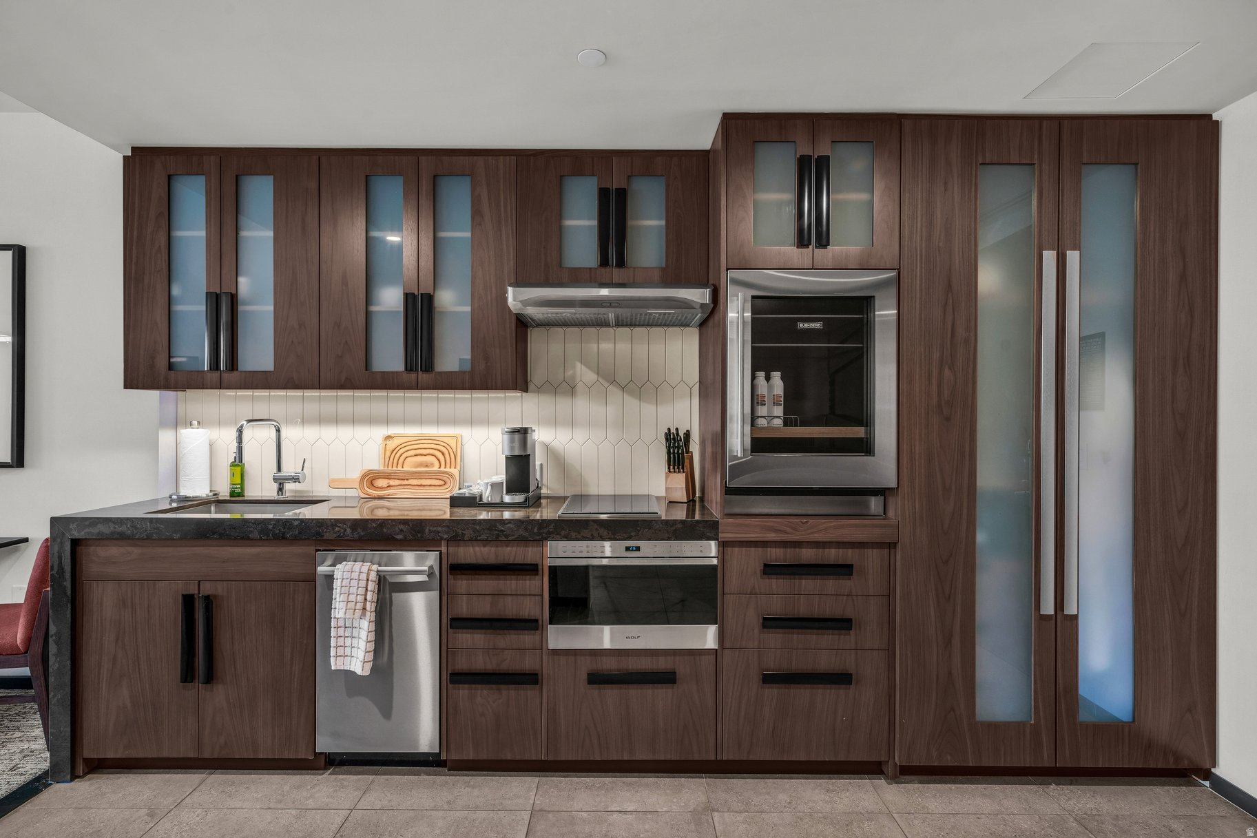 BLACK DESERT RESORT CENTER - Residential