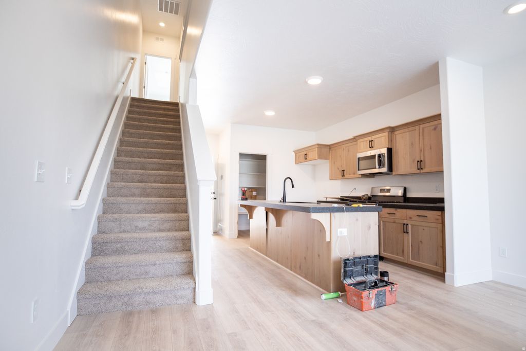 Photo of 1247 E GOLDIE LOU LANE UNIT Ln, Eagle Mountain, UT 84005 (MLS # 2134479)