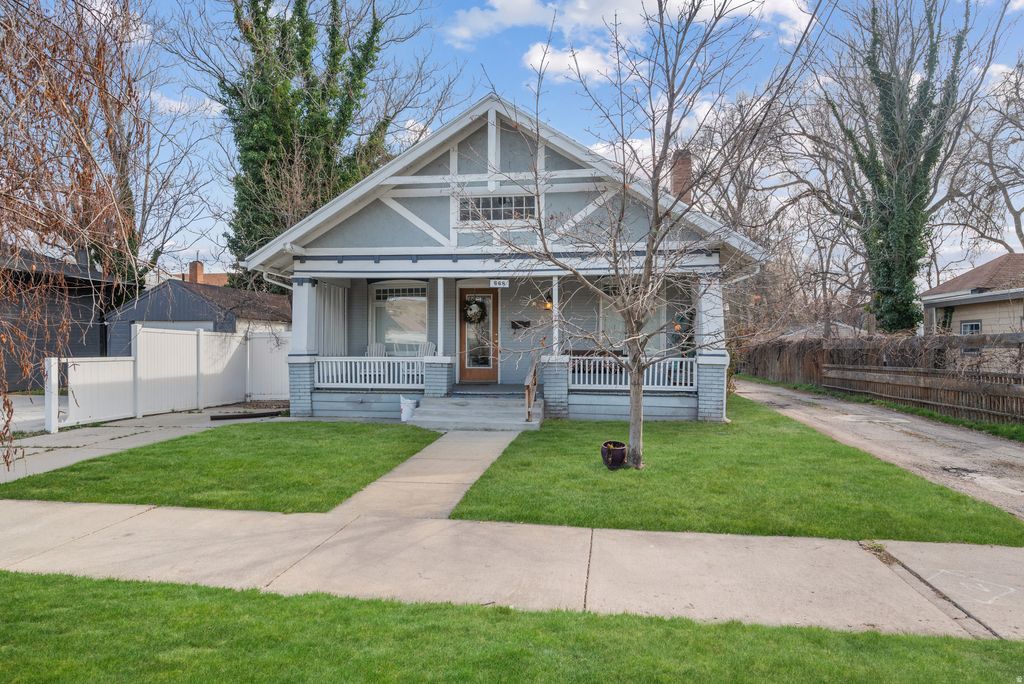 Photo of 668 E 800 S, Salt Lake City, UT 84102 (MLS # 2143733)