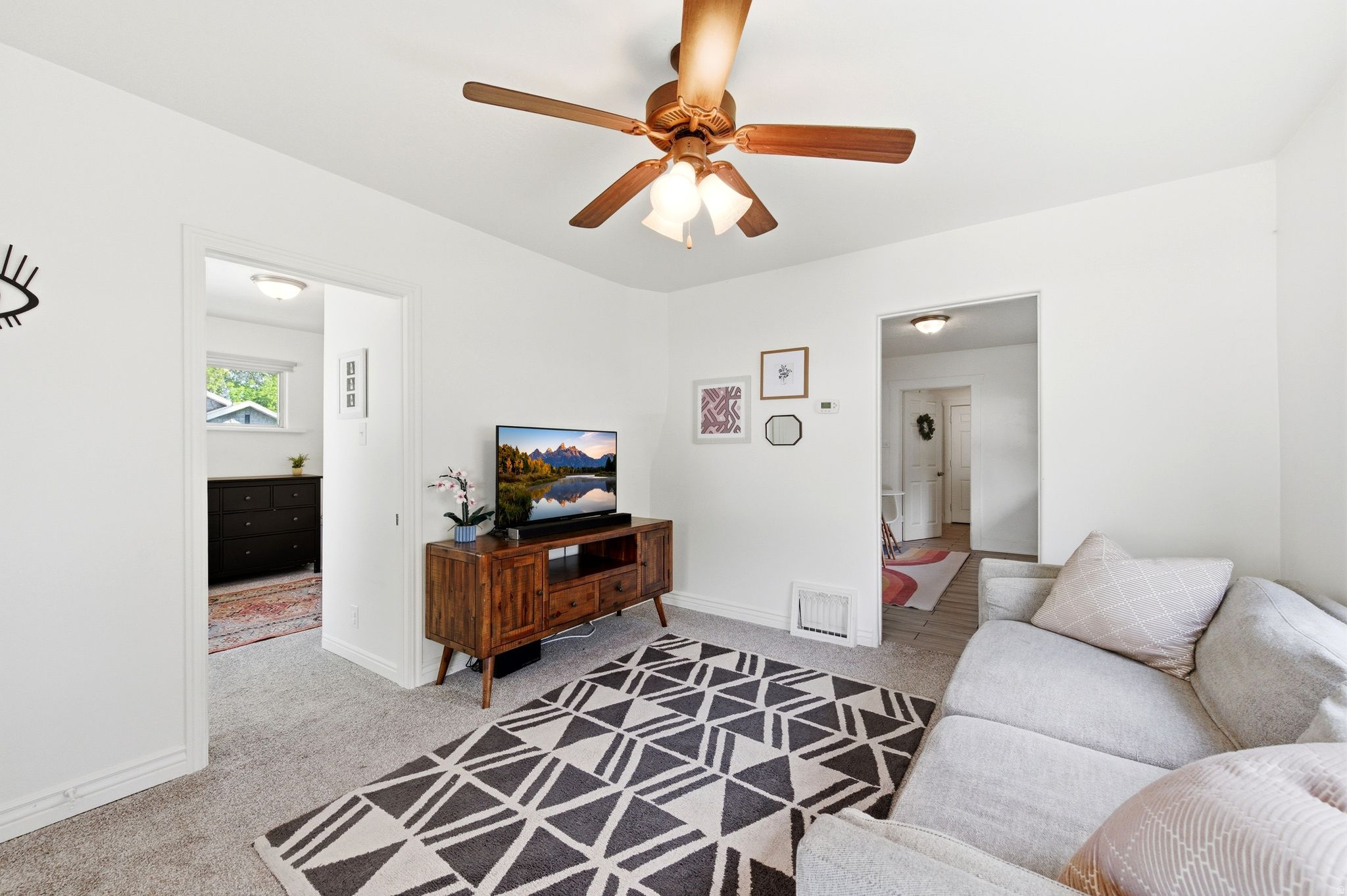 REYNOLDS - Residential