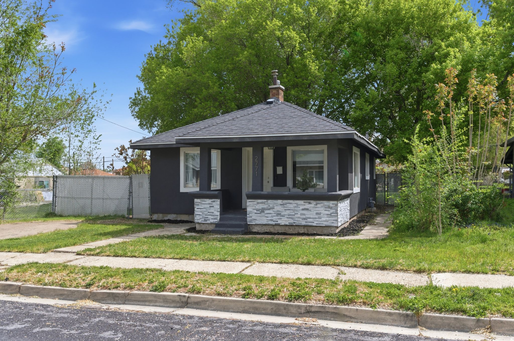 REYNOLDS - Residential