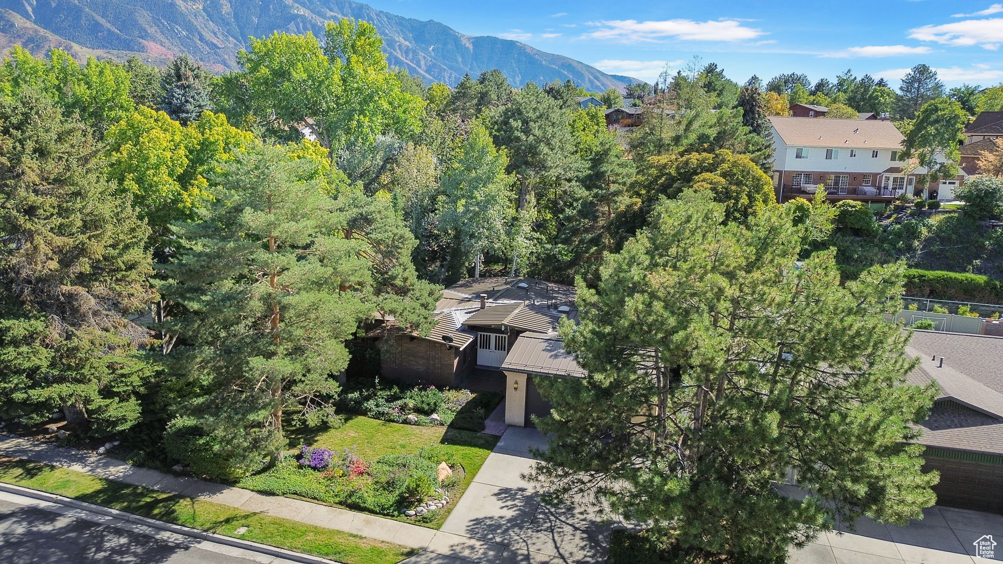 WILLOW CREEK - Residential