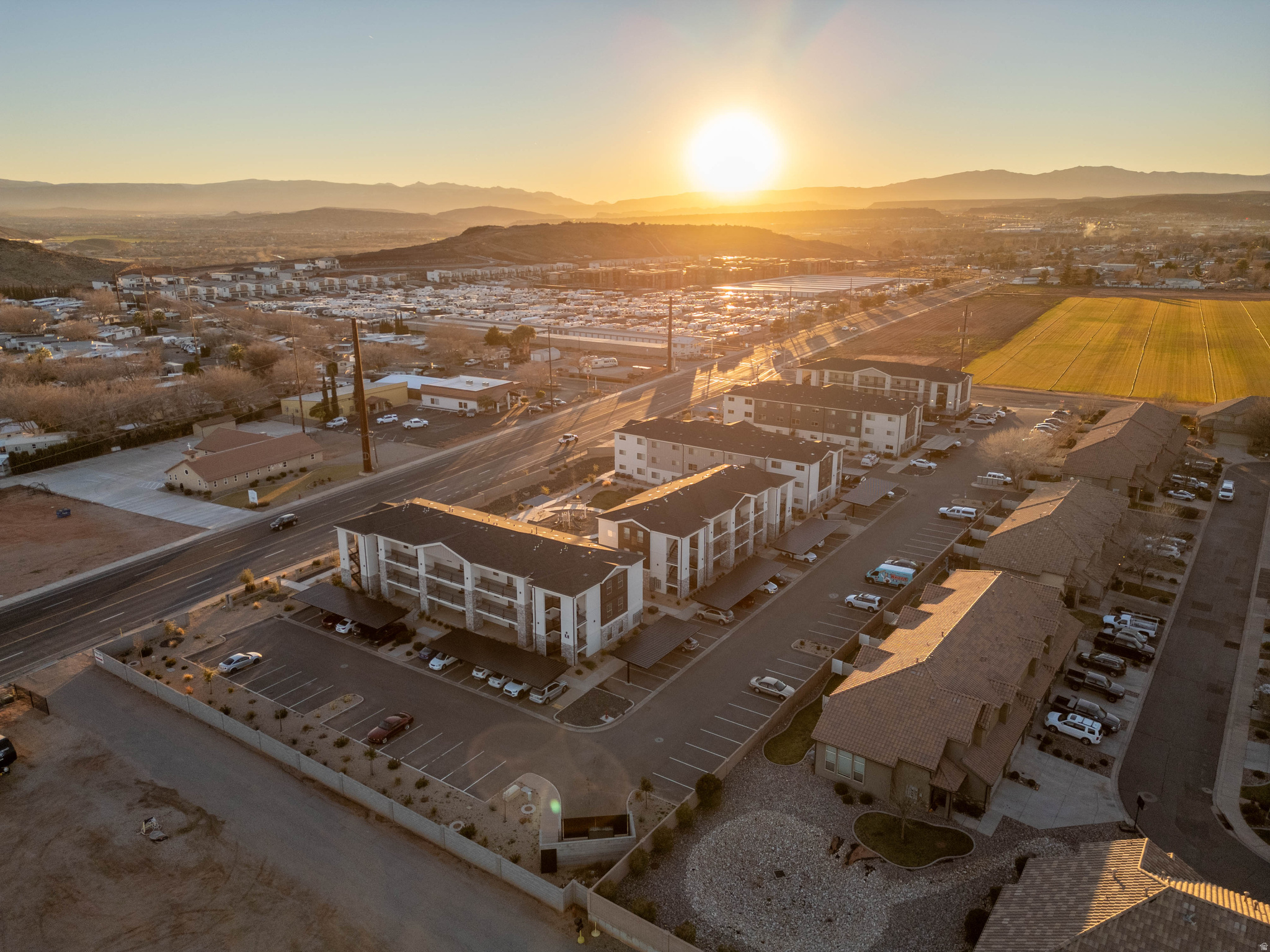 RED VISTA CONDOMINIUMS - Residential