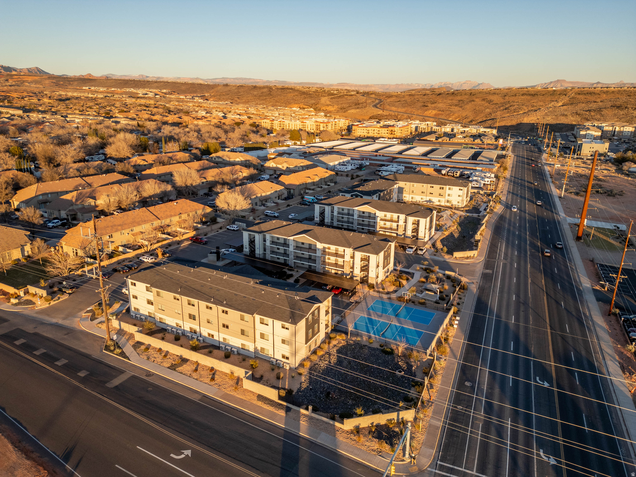 RED VISTA CONDOMINIUMS - Residential