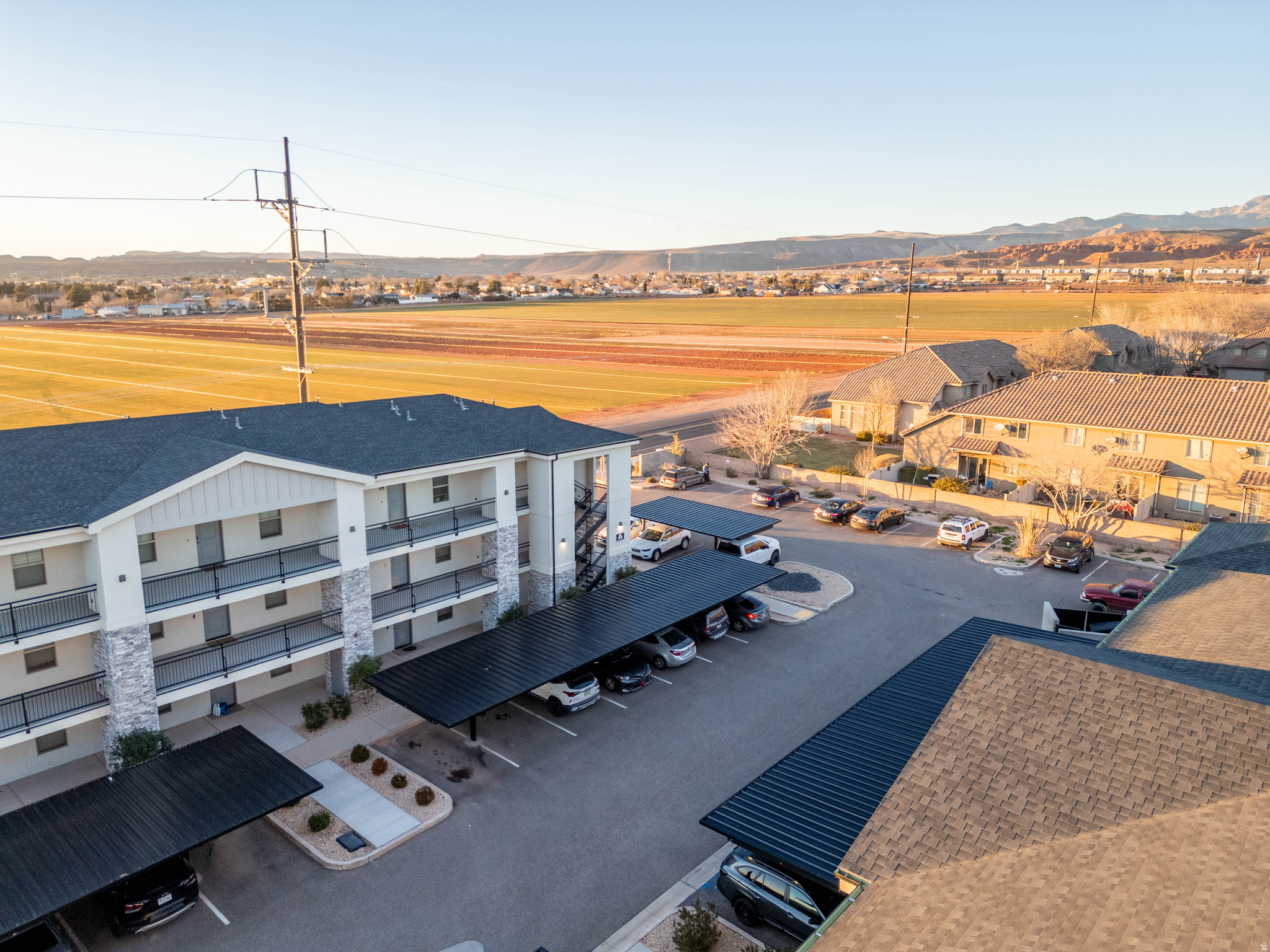 RED VISTA CONDOMINIUMS - Residential