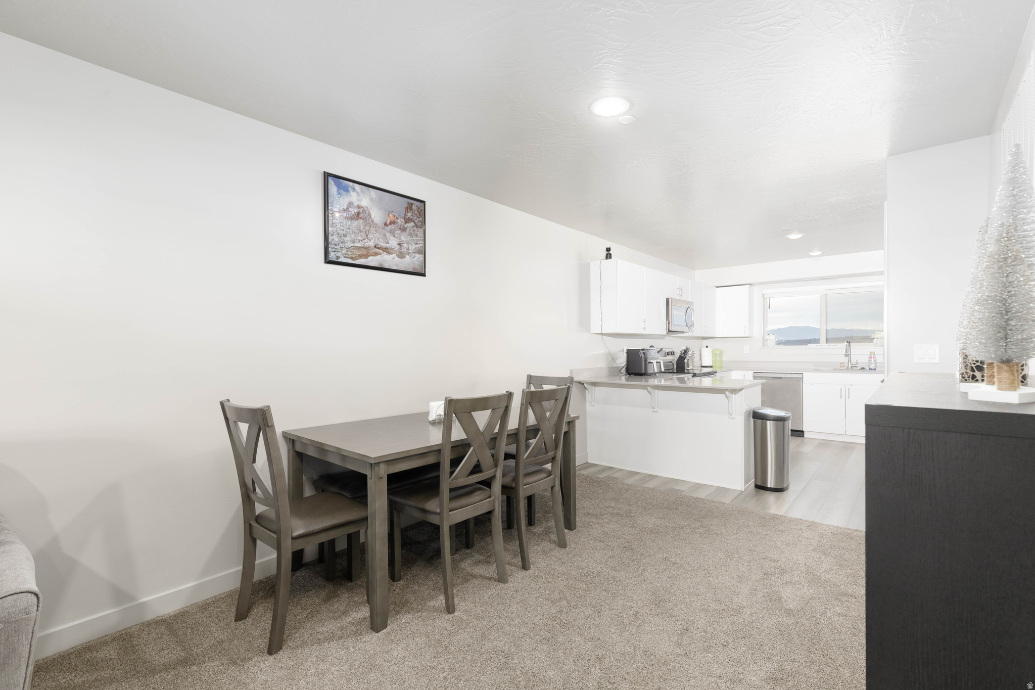 RED VISTA CONDOMINIUMS - Residential