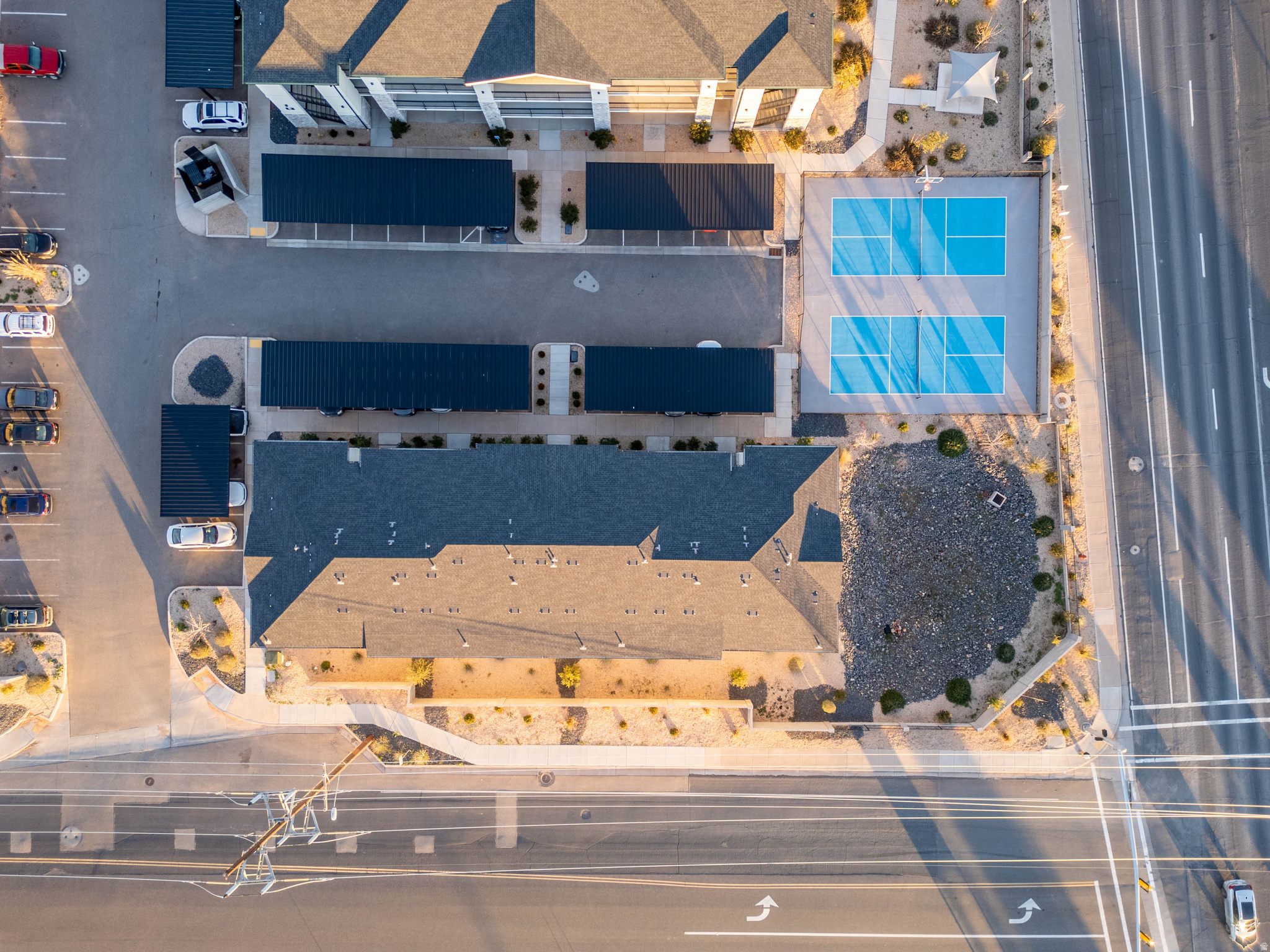 RED VISTA CONDOMINIUMS - Residential