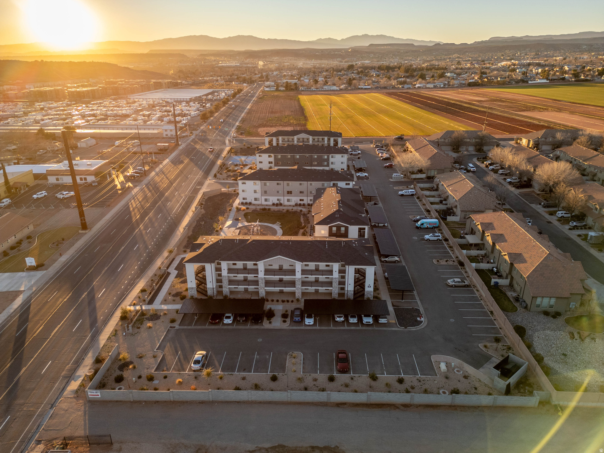 RED VISTA CONDOMINIUMS - Residential