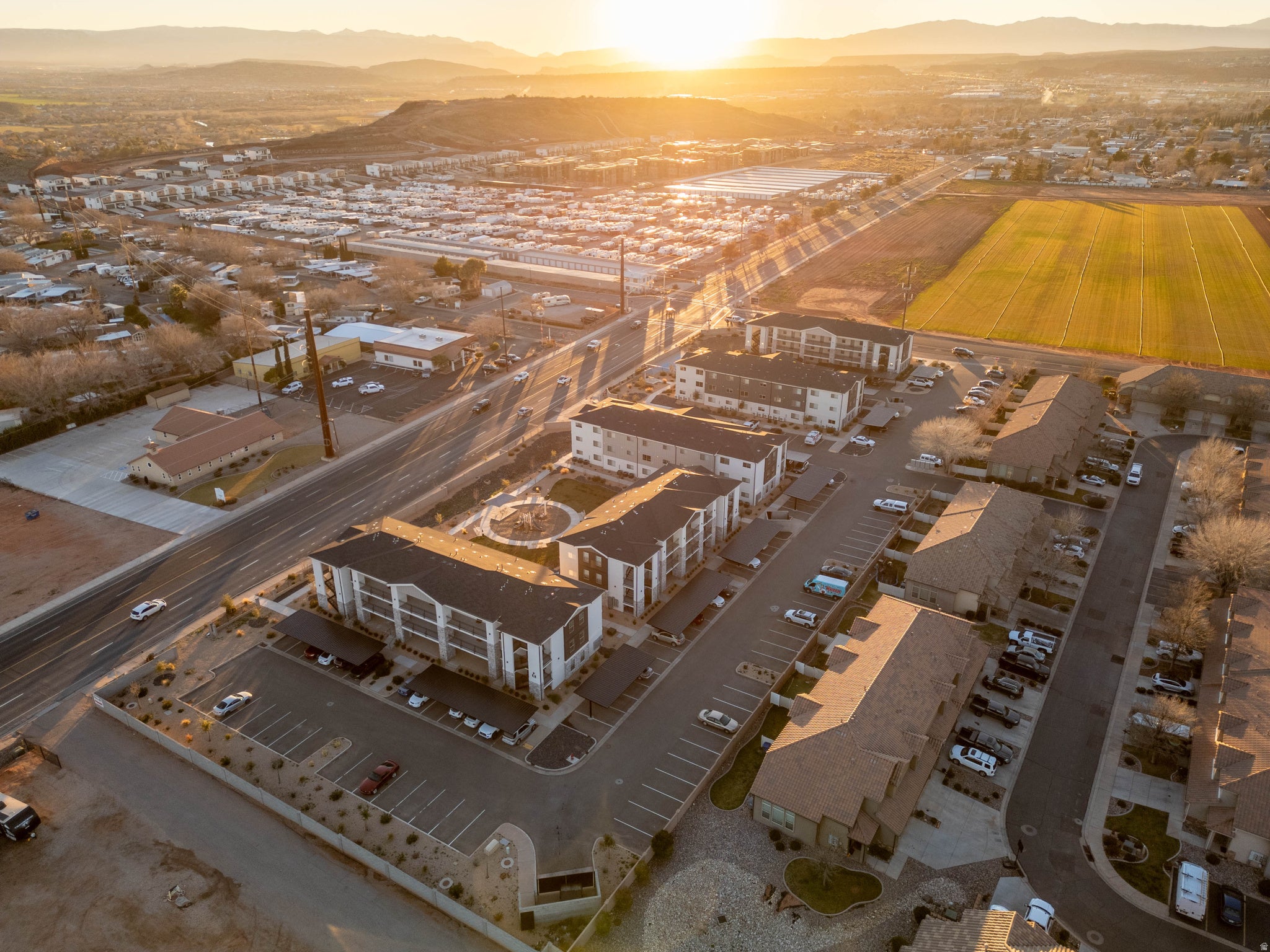 RED VISTA CONDOMINIUMS - Residential