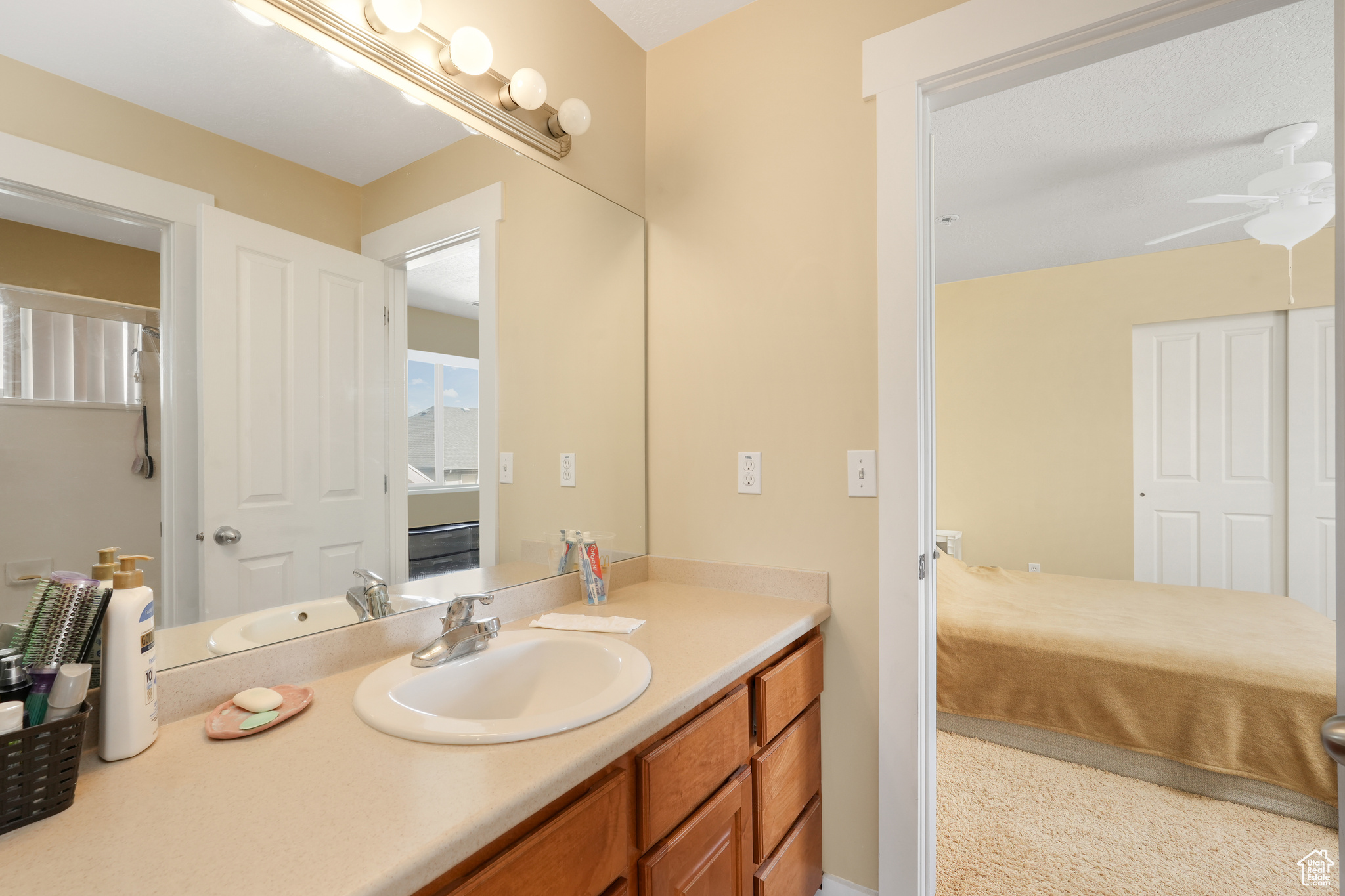 1444 E Firelight Way, Sandy, Utah image 21