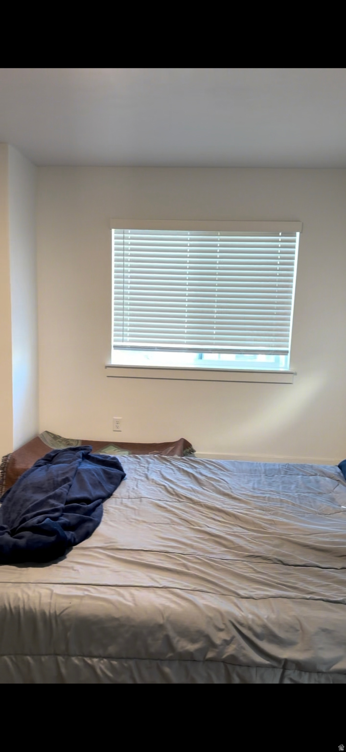 WOODMORE POINTE SUBD - Residential