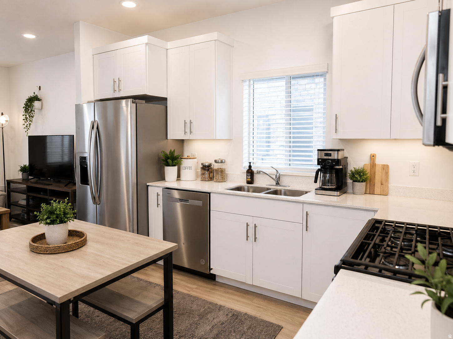 WOODMORE POINTE SUBD - Residential