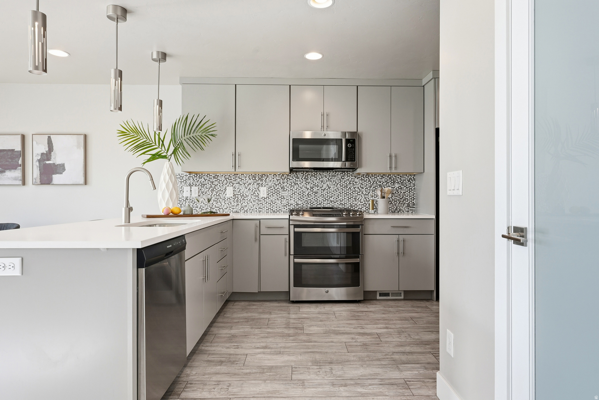 PARK VIEW VILLAS - Residential