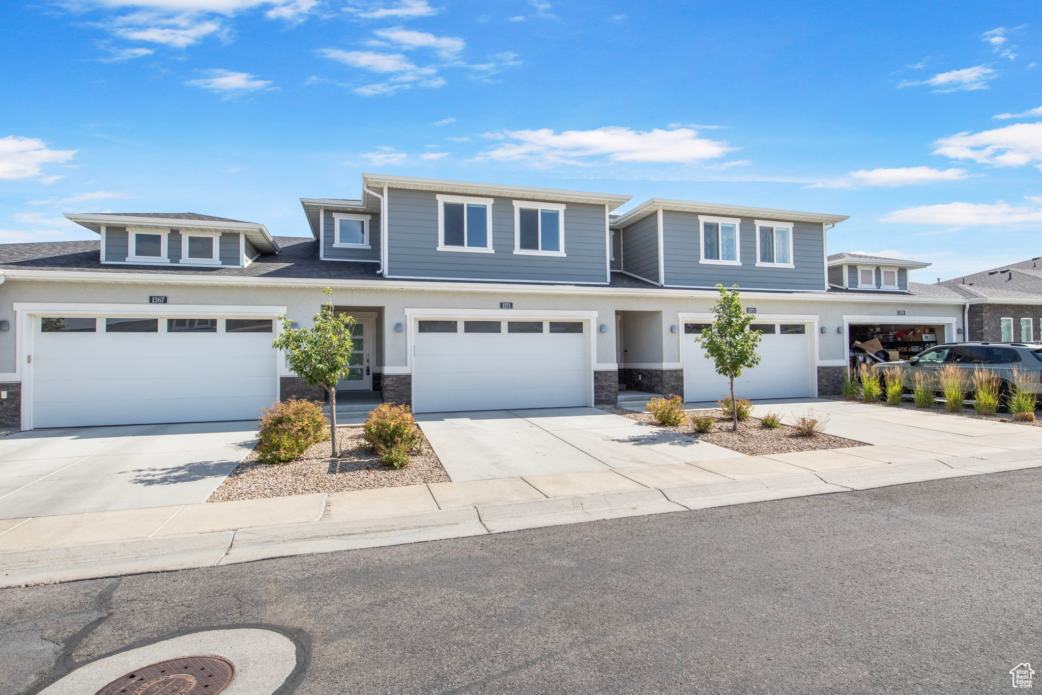 PARK VIEW VILLAS - Residential