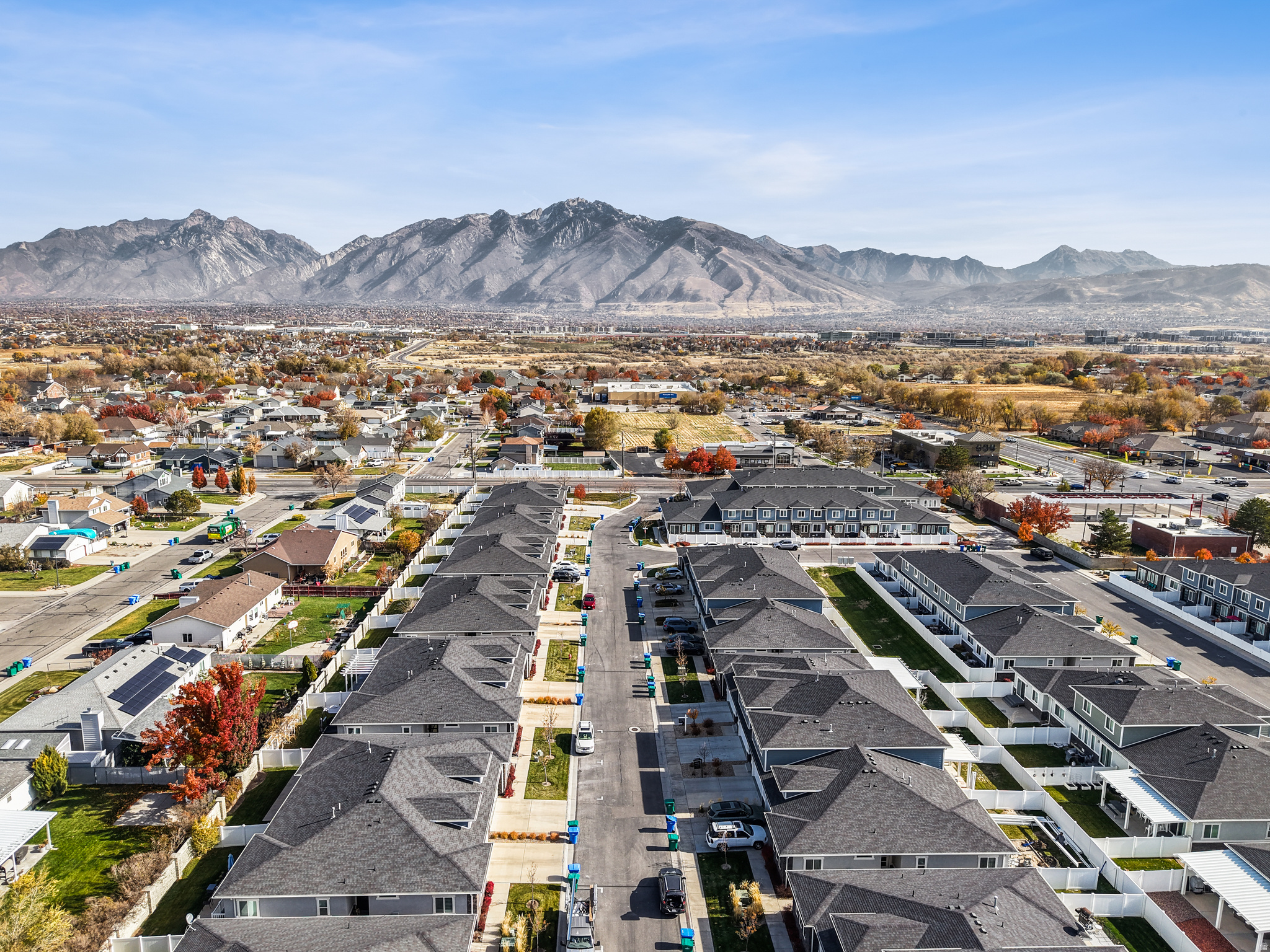 PARK VIEW VILLAS - Residential