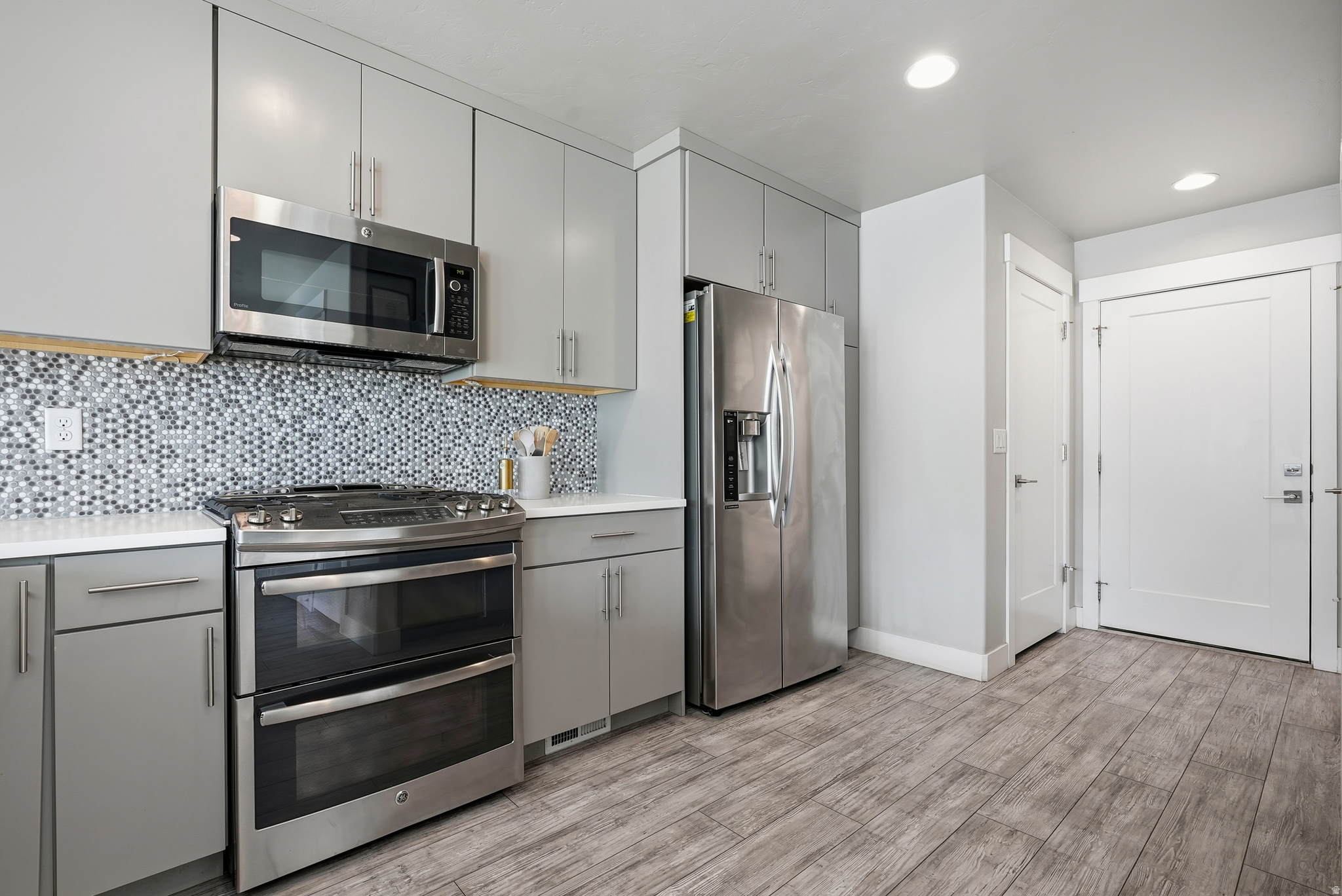 PARK VIEW VILLAS - Residential