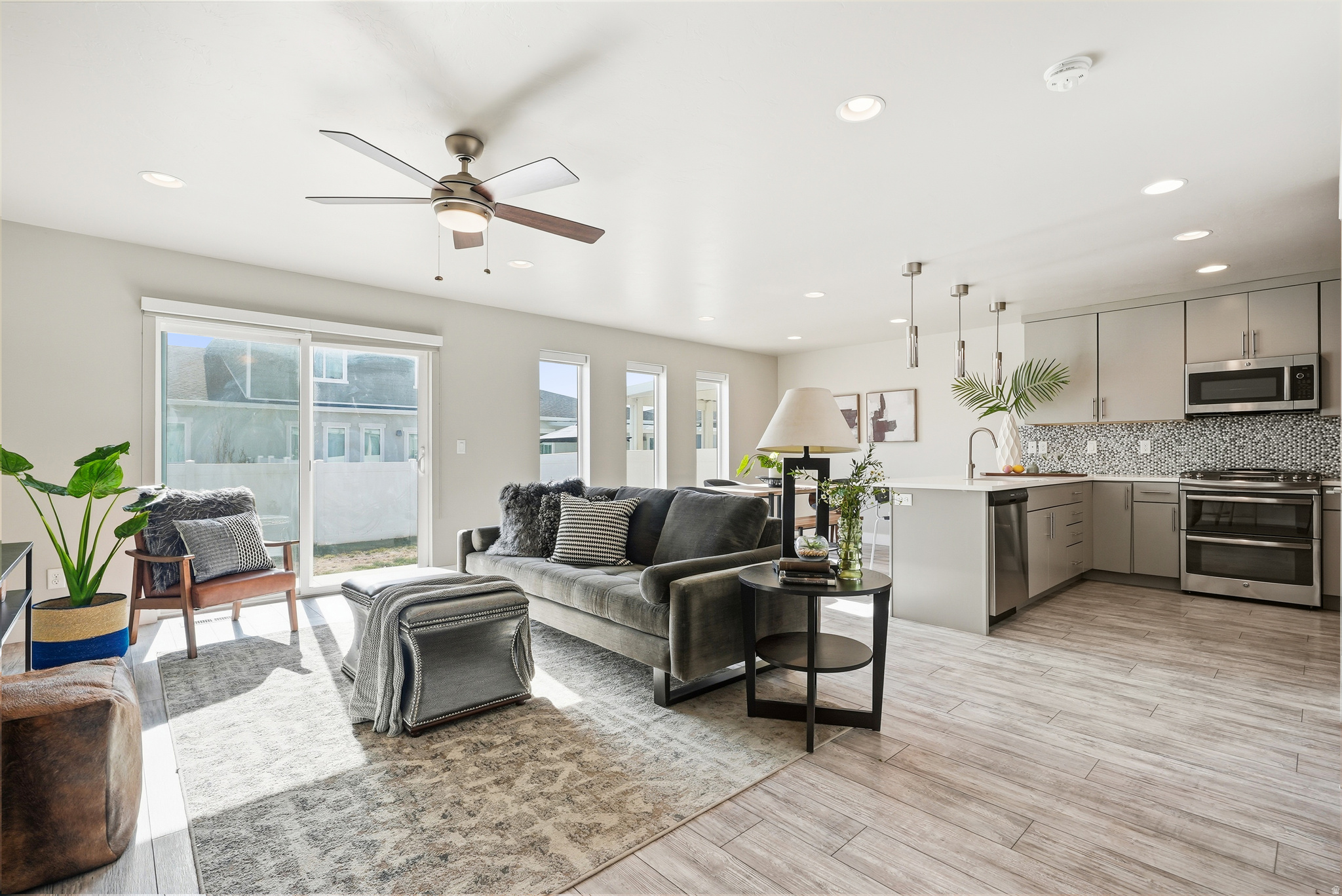 PARK VIEW VILLAS - Residential