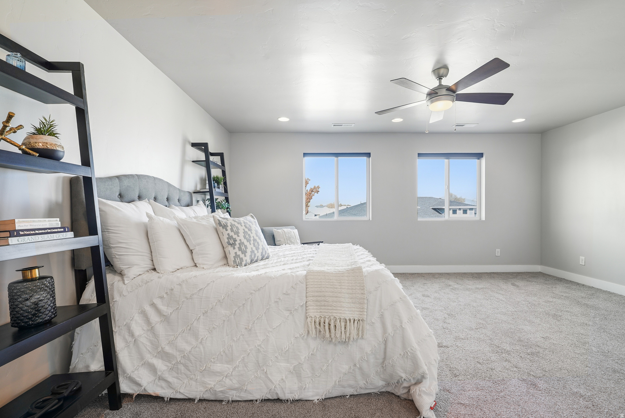 PARK VIEW VILLAS - Residential