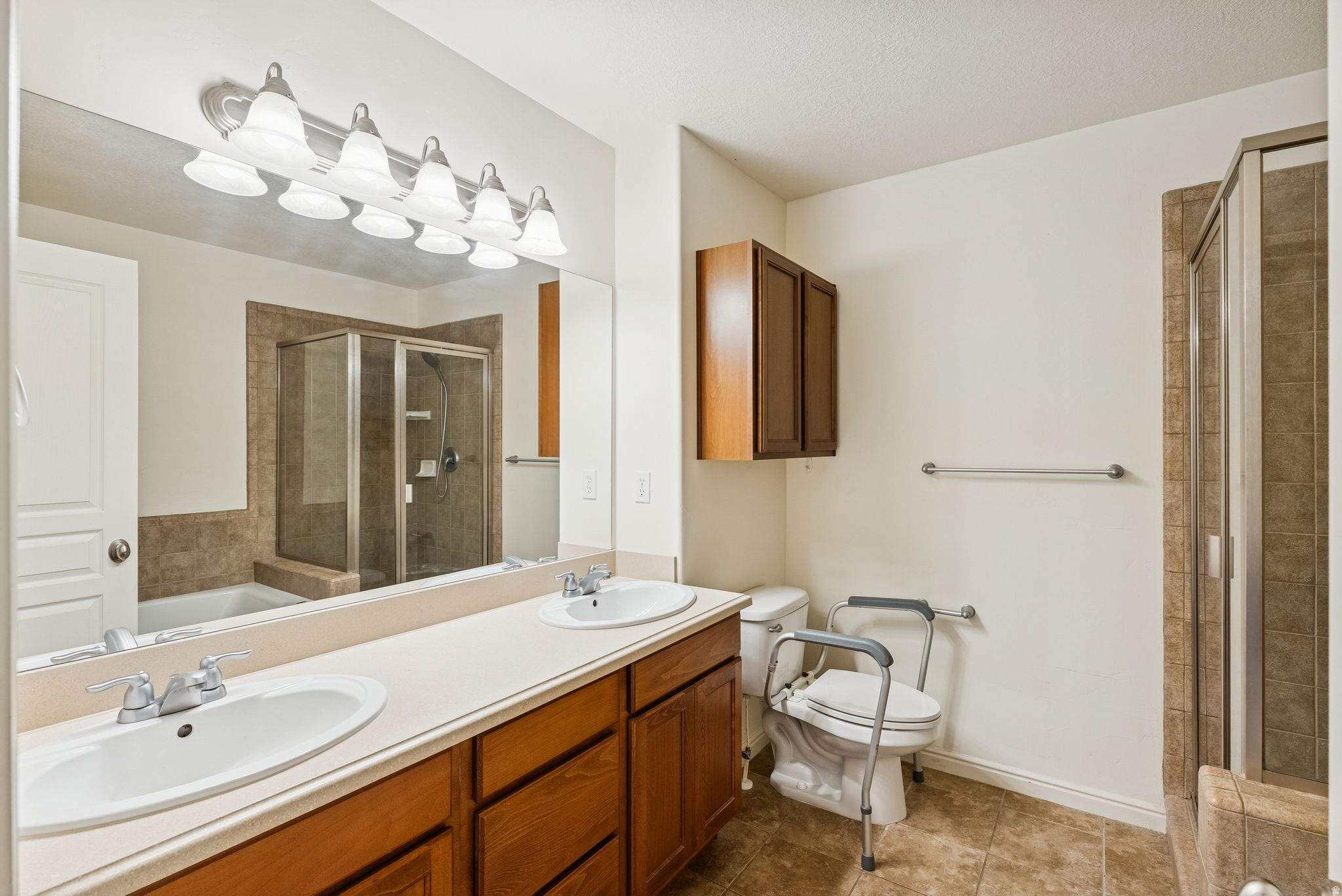 FLORENTINE TOWNS 21 - Residential