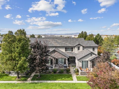 Townhouse For Sale - 147 N 360 #21<br/> Centerville, UT 84014