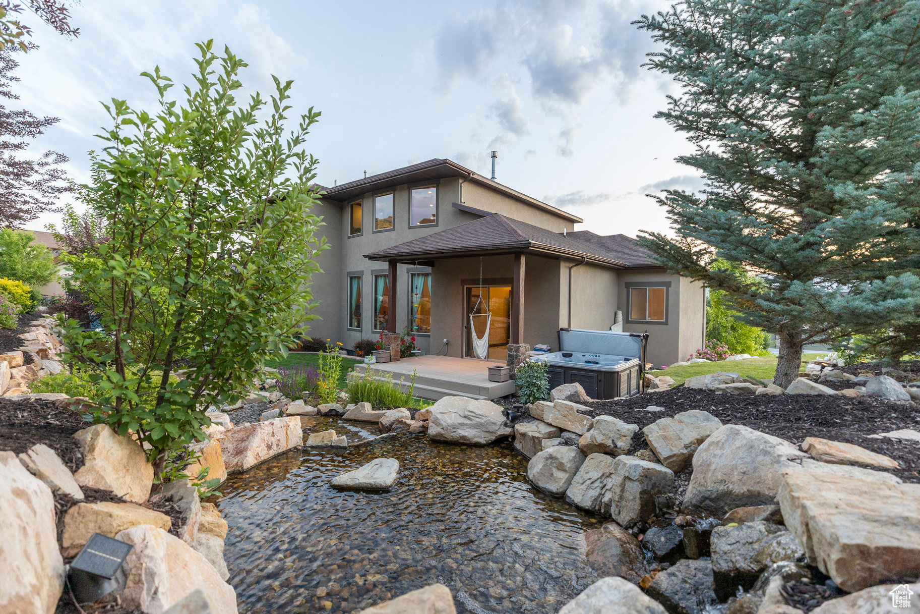 COVE ESTATES - Residential