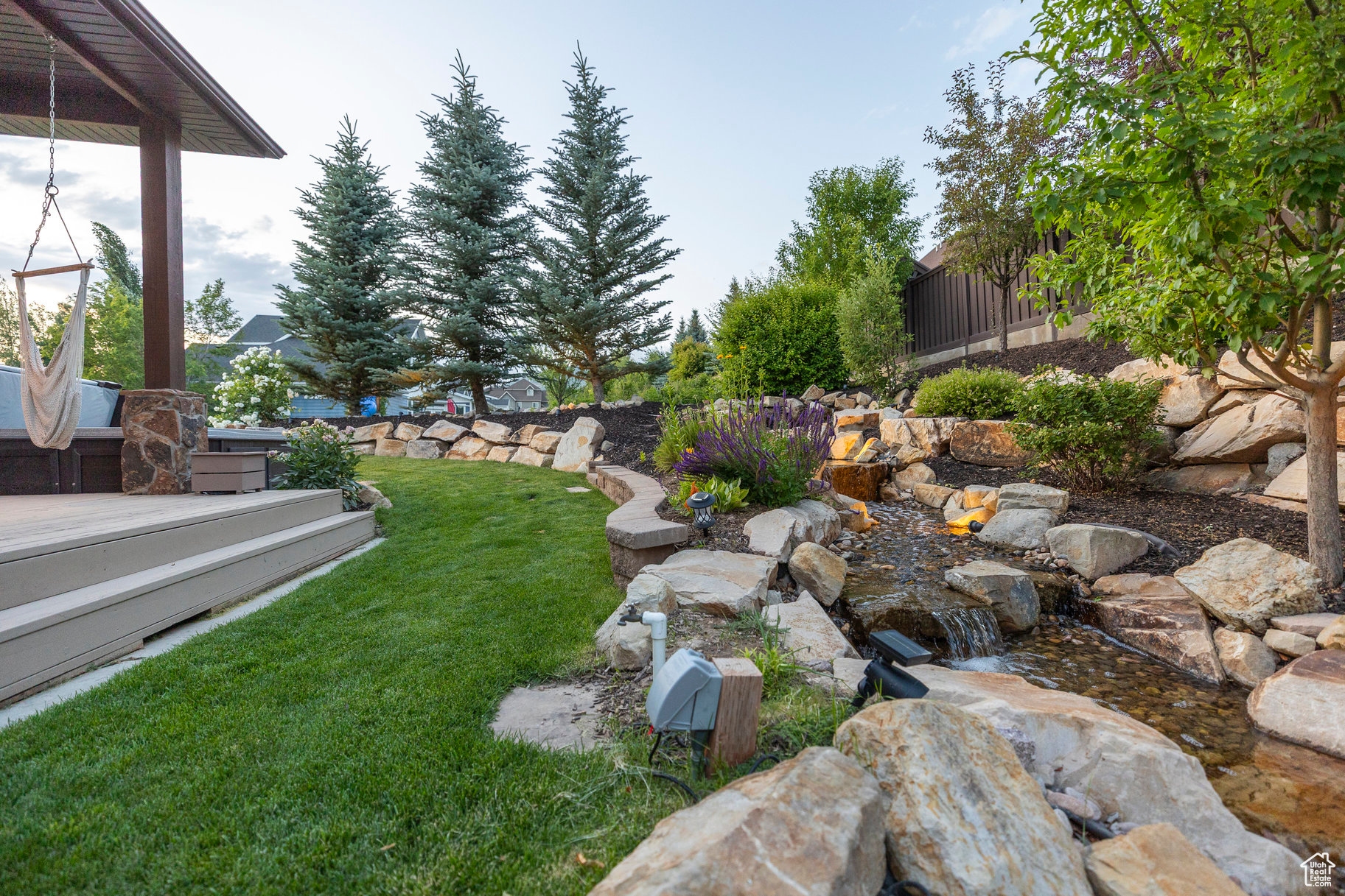 COVE ESTATES - Residential