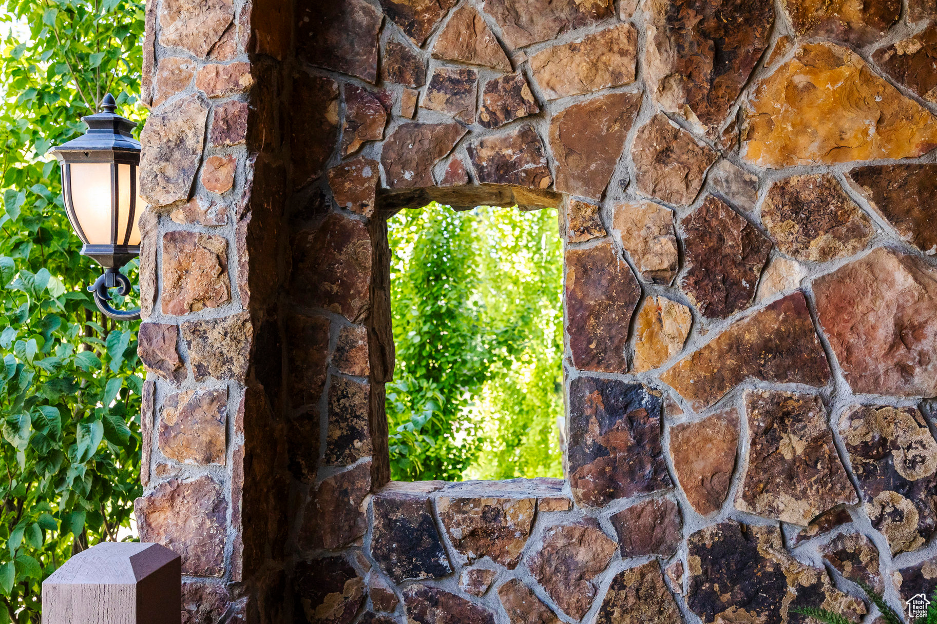 COVE ESTATES - Residential