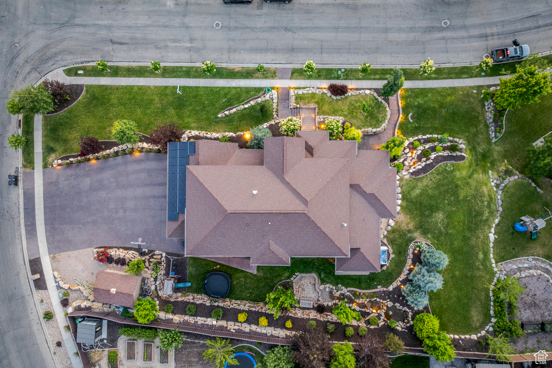 COVE ESTATES - Residential