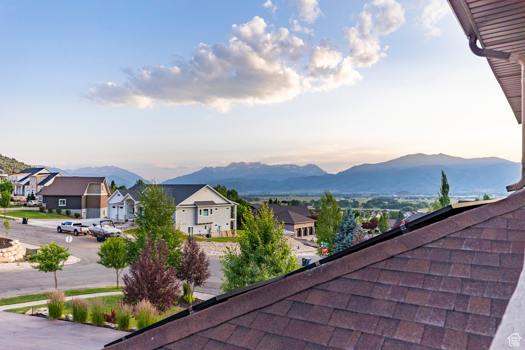 COVE ESTATES - Residential