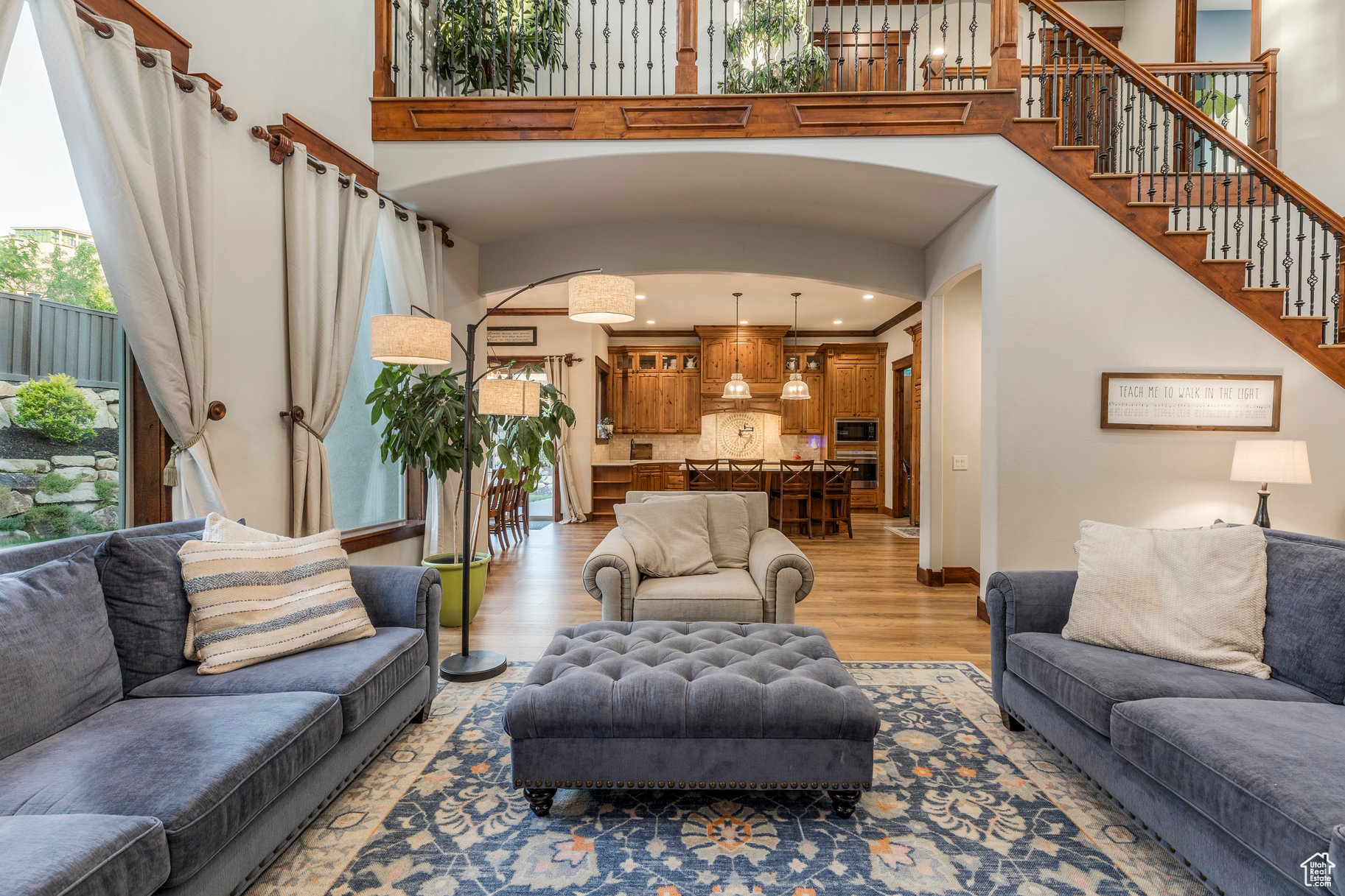 COVE ESTATES - Residential