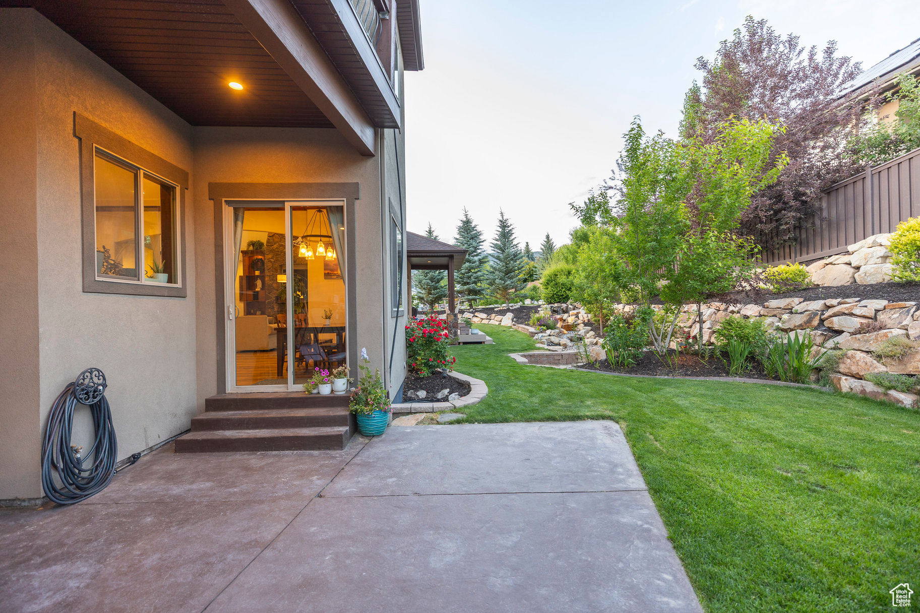 COVE ESTATES - Residential