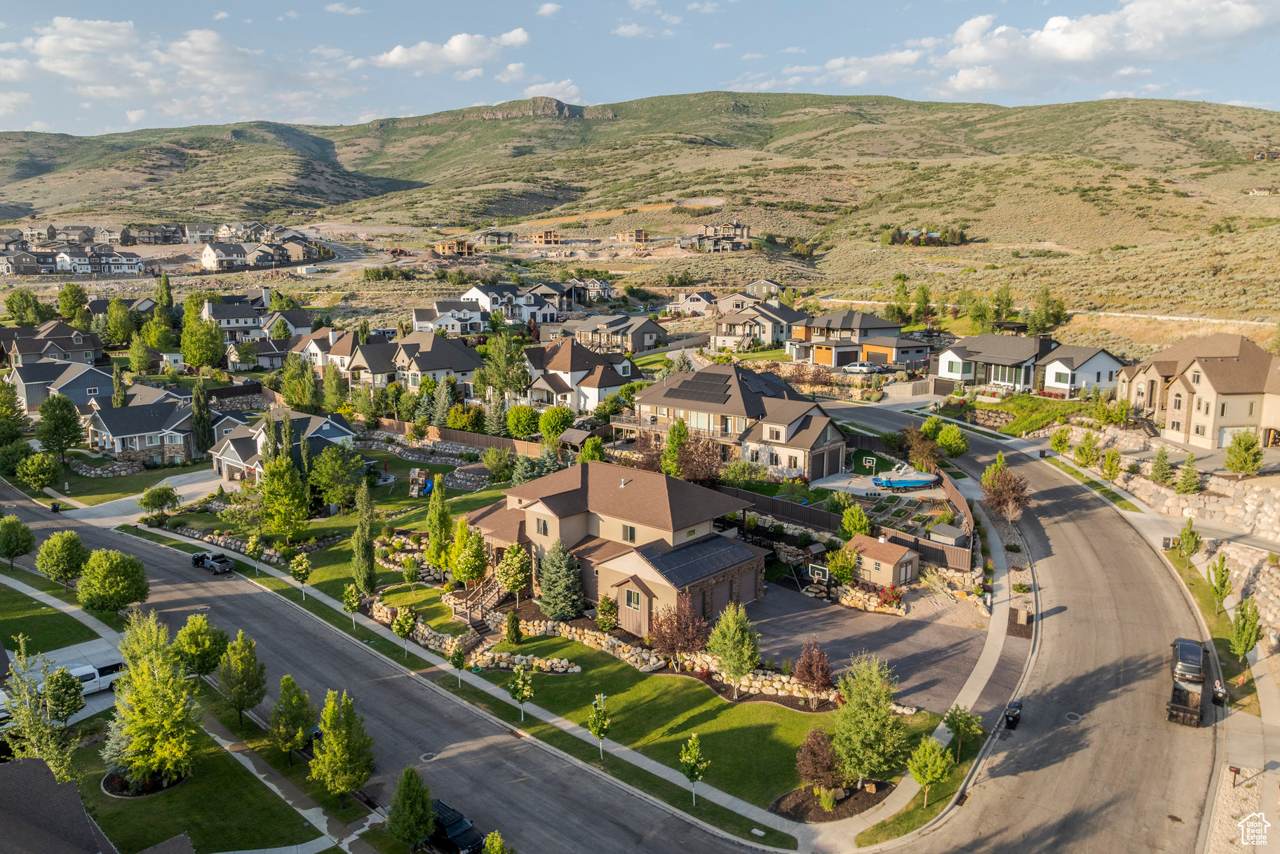 COVE ESTATES - Residential