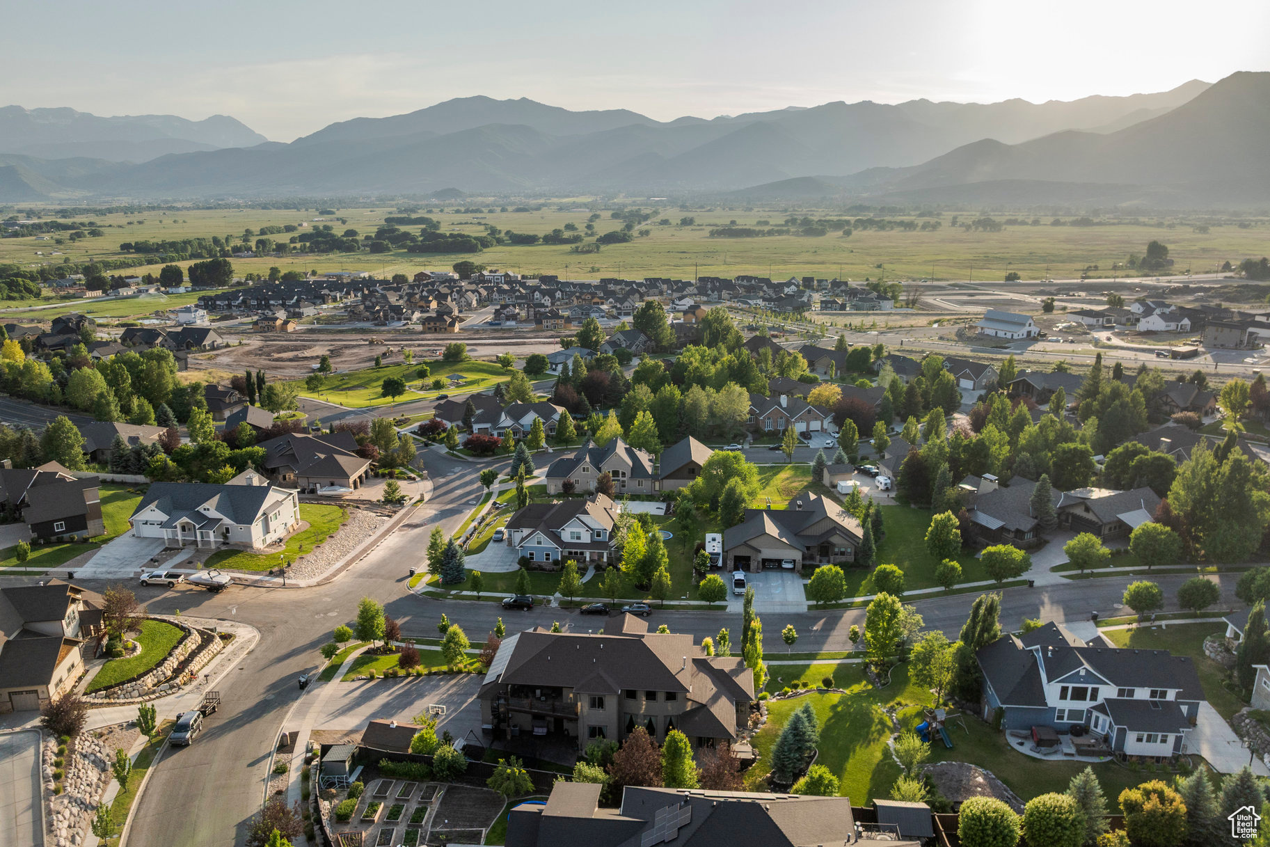 COVE ESTATES - Residential